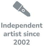 Melanie Lowe award-winning South African singer-songwriter