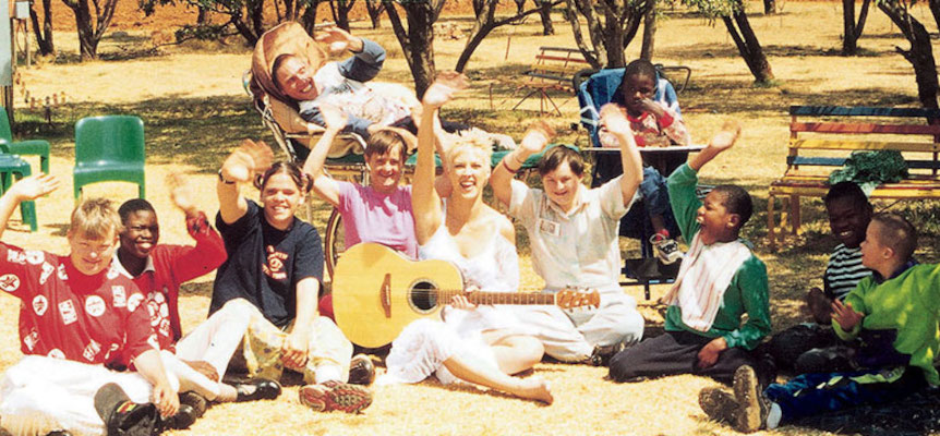 Melanie Lowe early career live performance archive