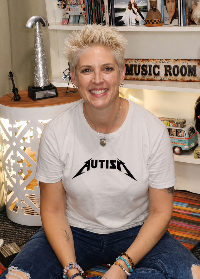 Melanie Lowe performing artist and guitar teacher in Durban