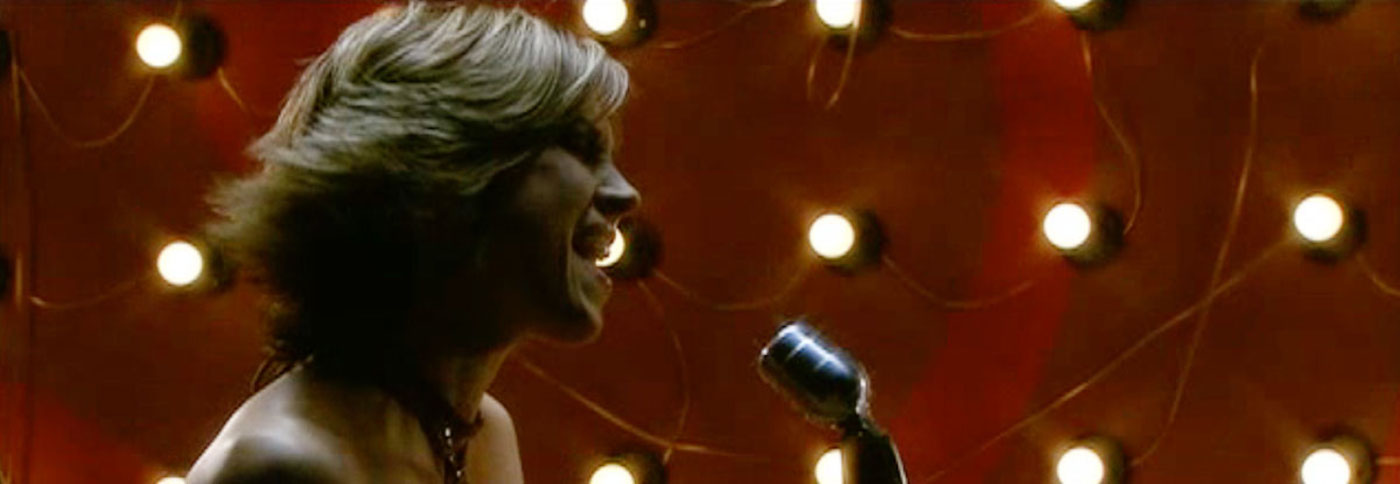 Melanie Lowe award-winning South African singer-songwriter